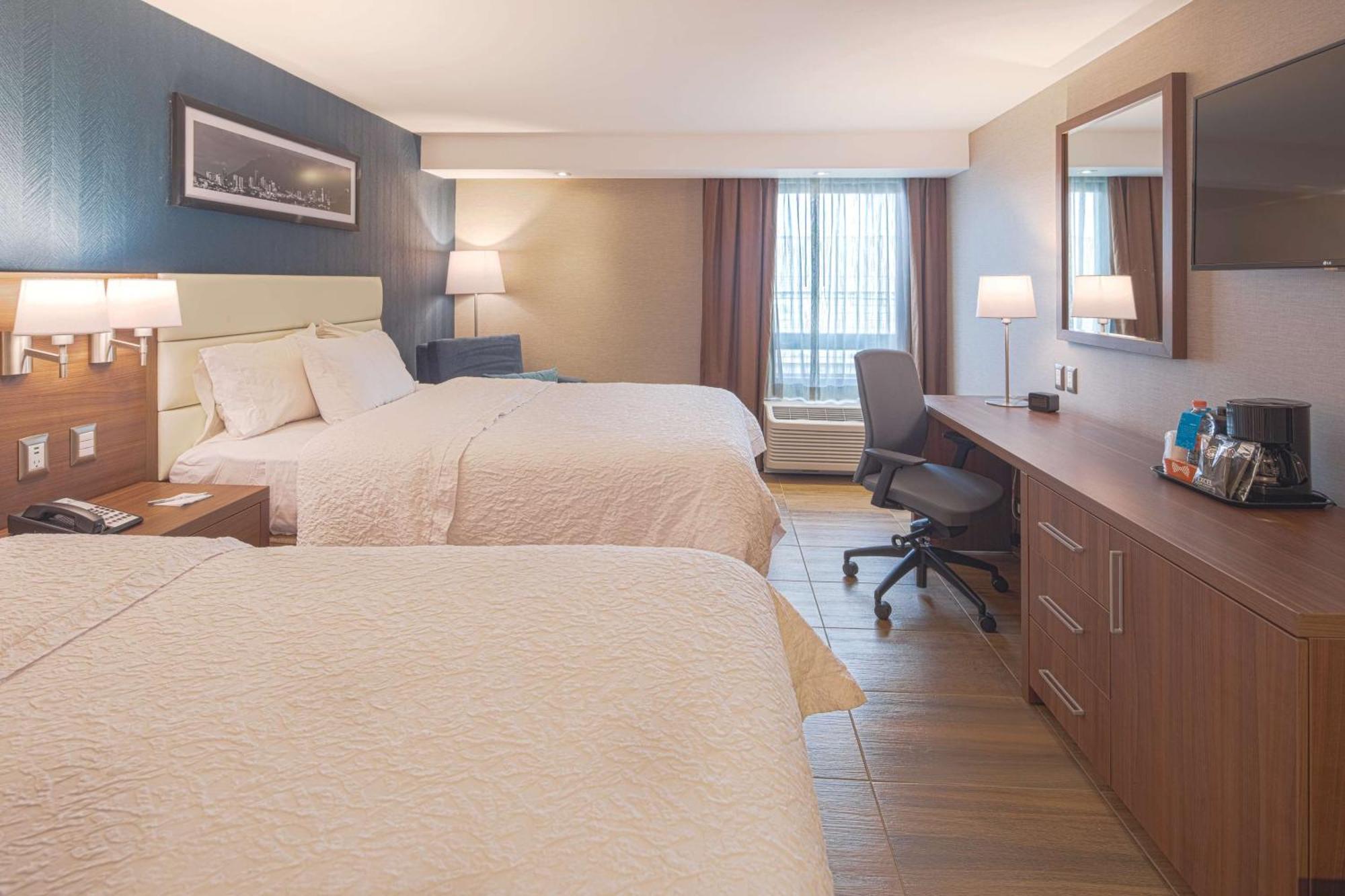 Hampton By Hilton Galerías Hotel 4*