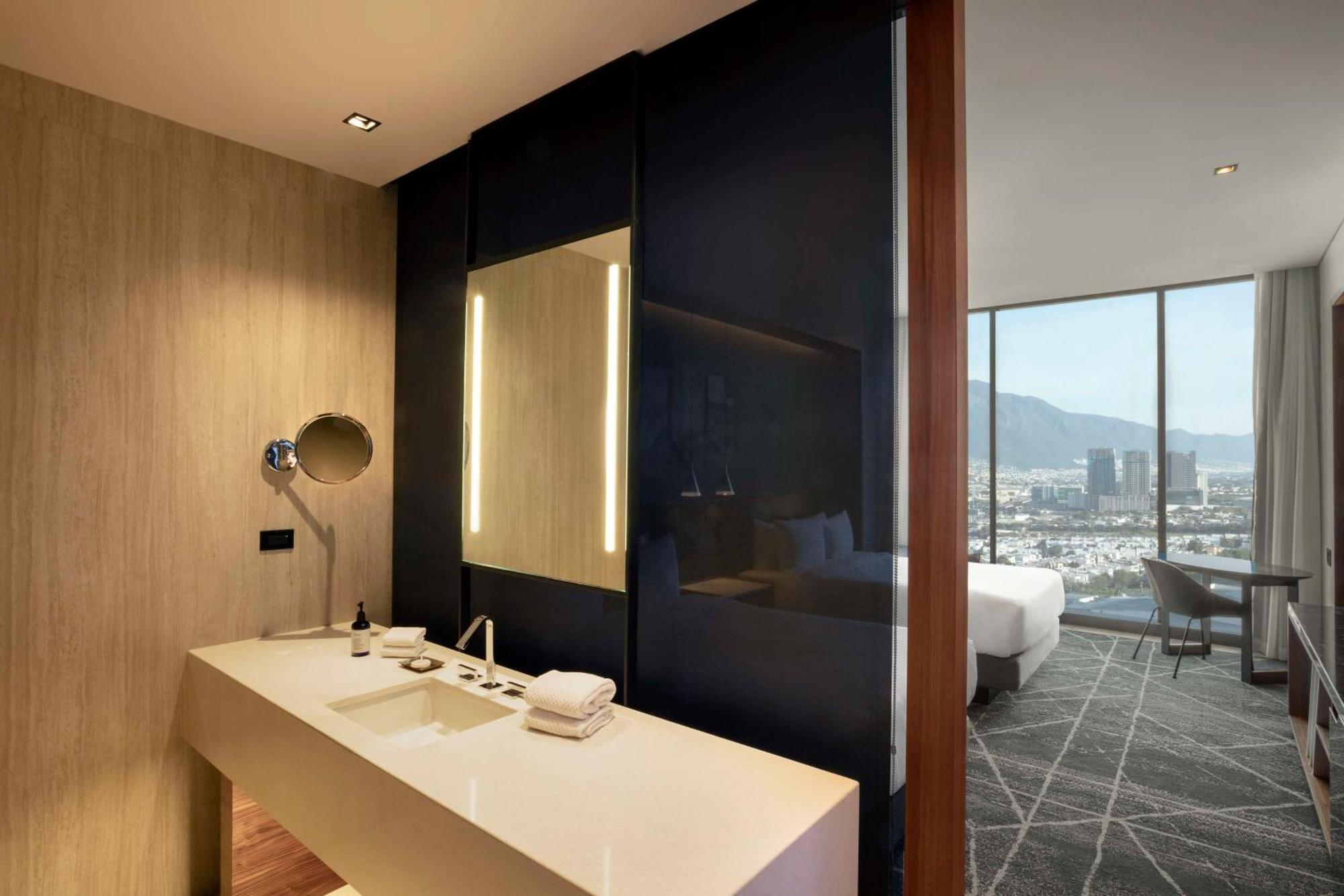 Hilton Valle 5*