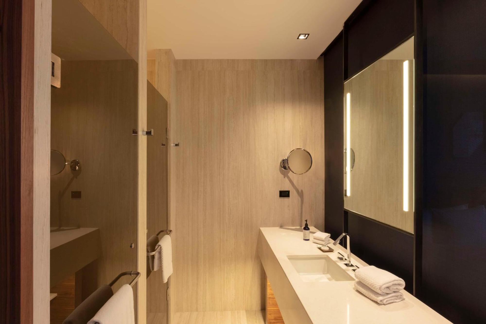 Hilton Valle 5*