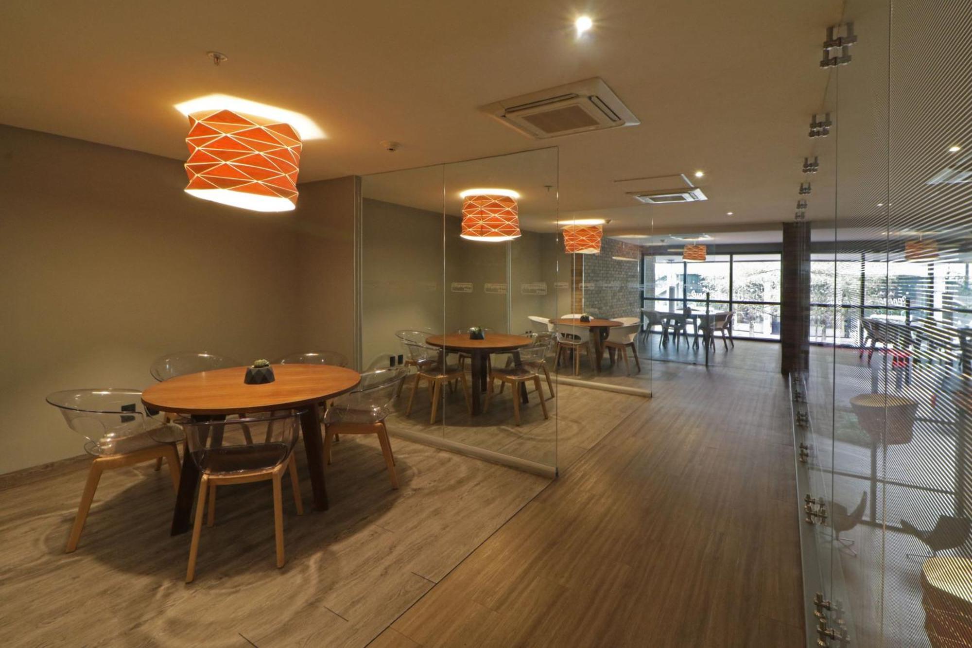 Hotel Express By Marriott Nuevo Sur 4*