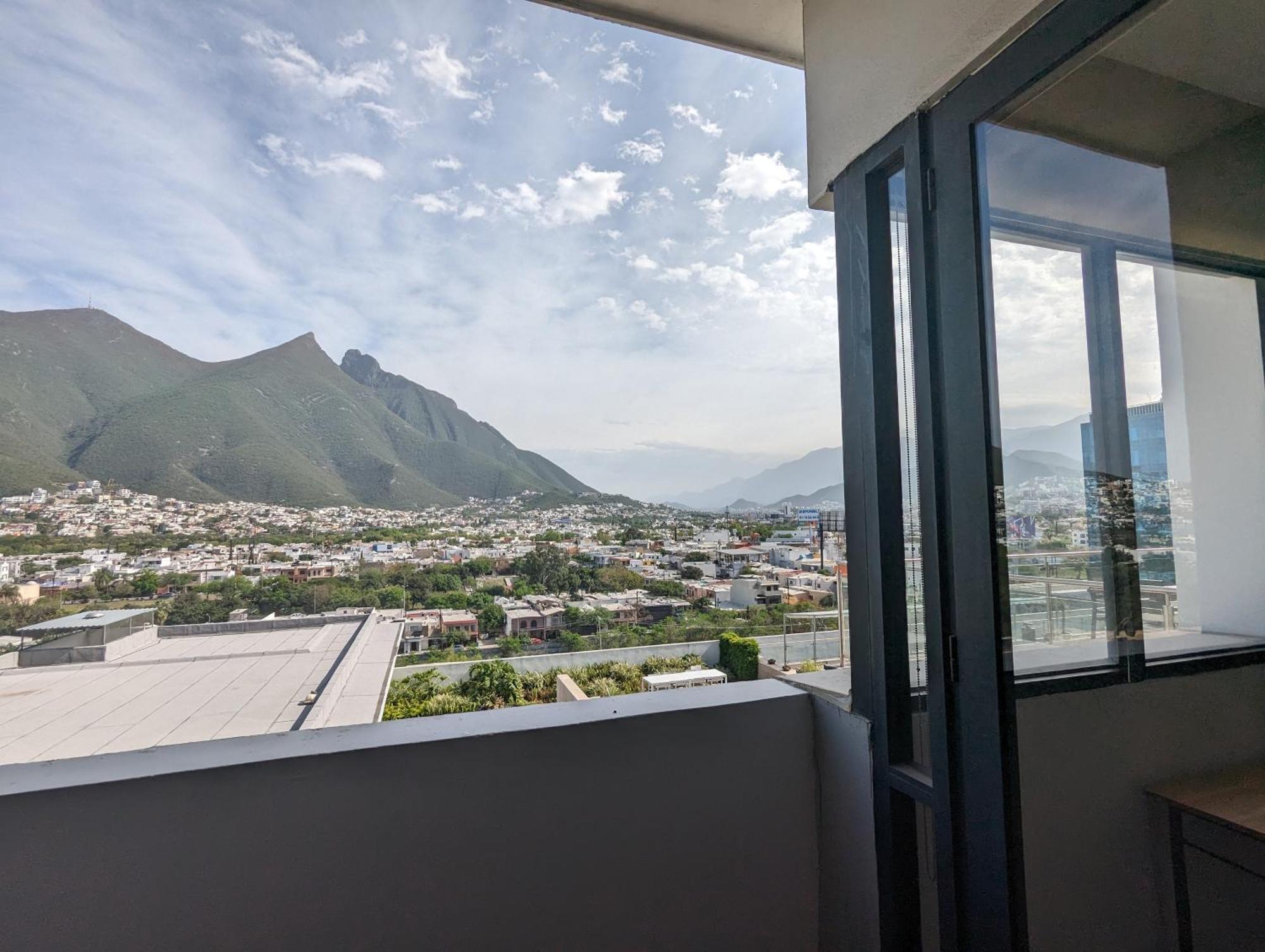 Apartamento Moderno Ubicacion Vistas Seguridad Y Estilo