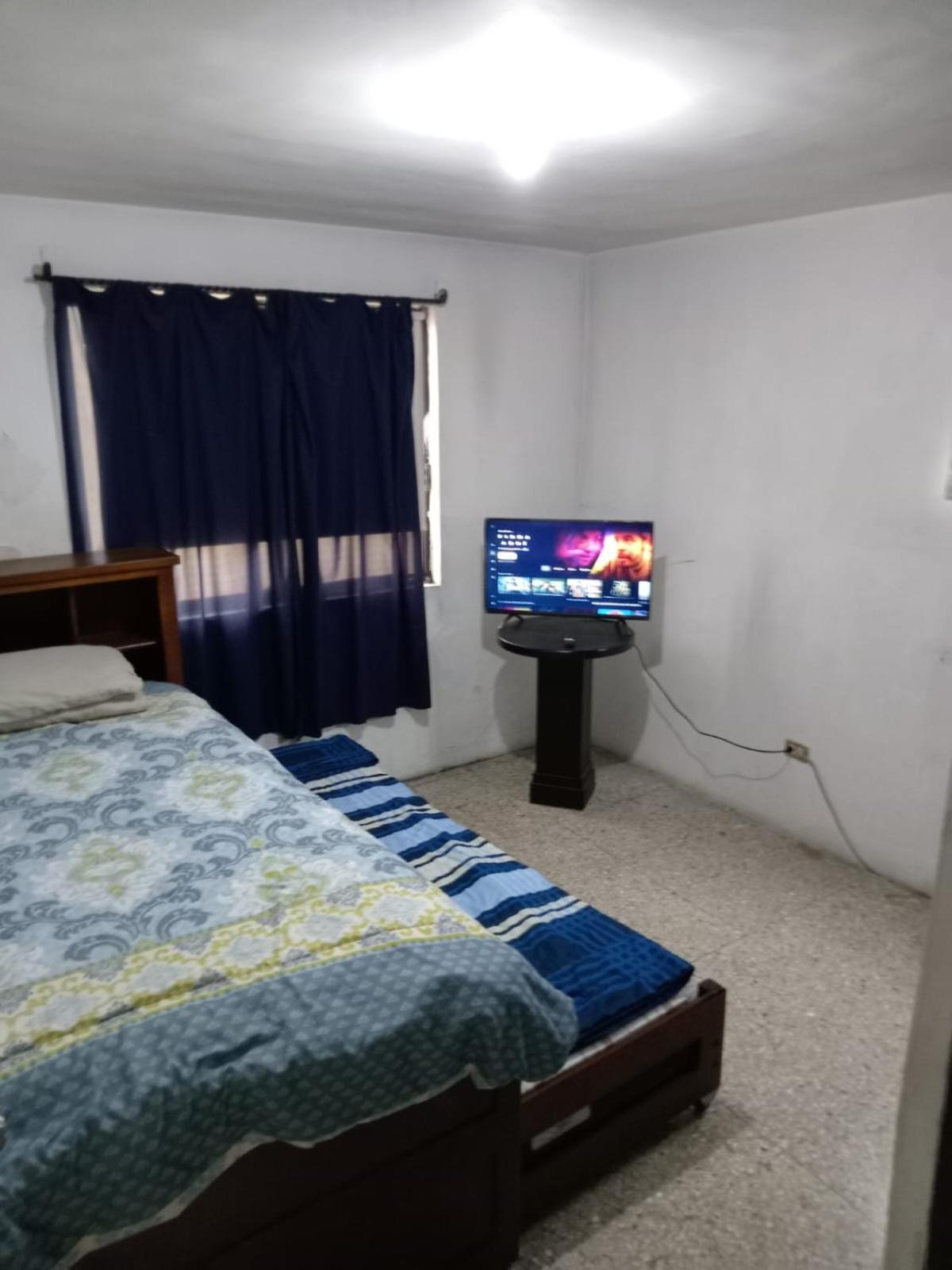 Acogedor Departamento Con Estacionamiento Gratuito Apartment