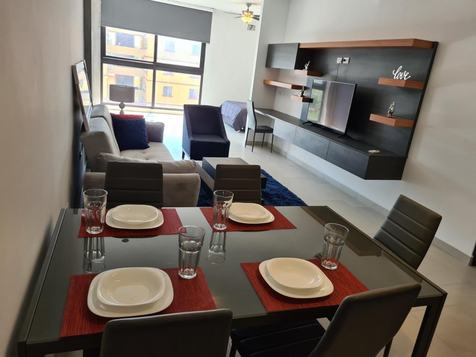 Apartamento Depto En Barrio Antiguo, Santa Lucia Y Fundidora