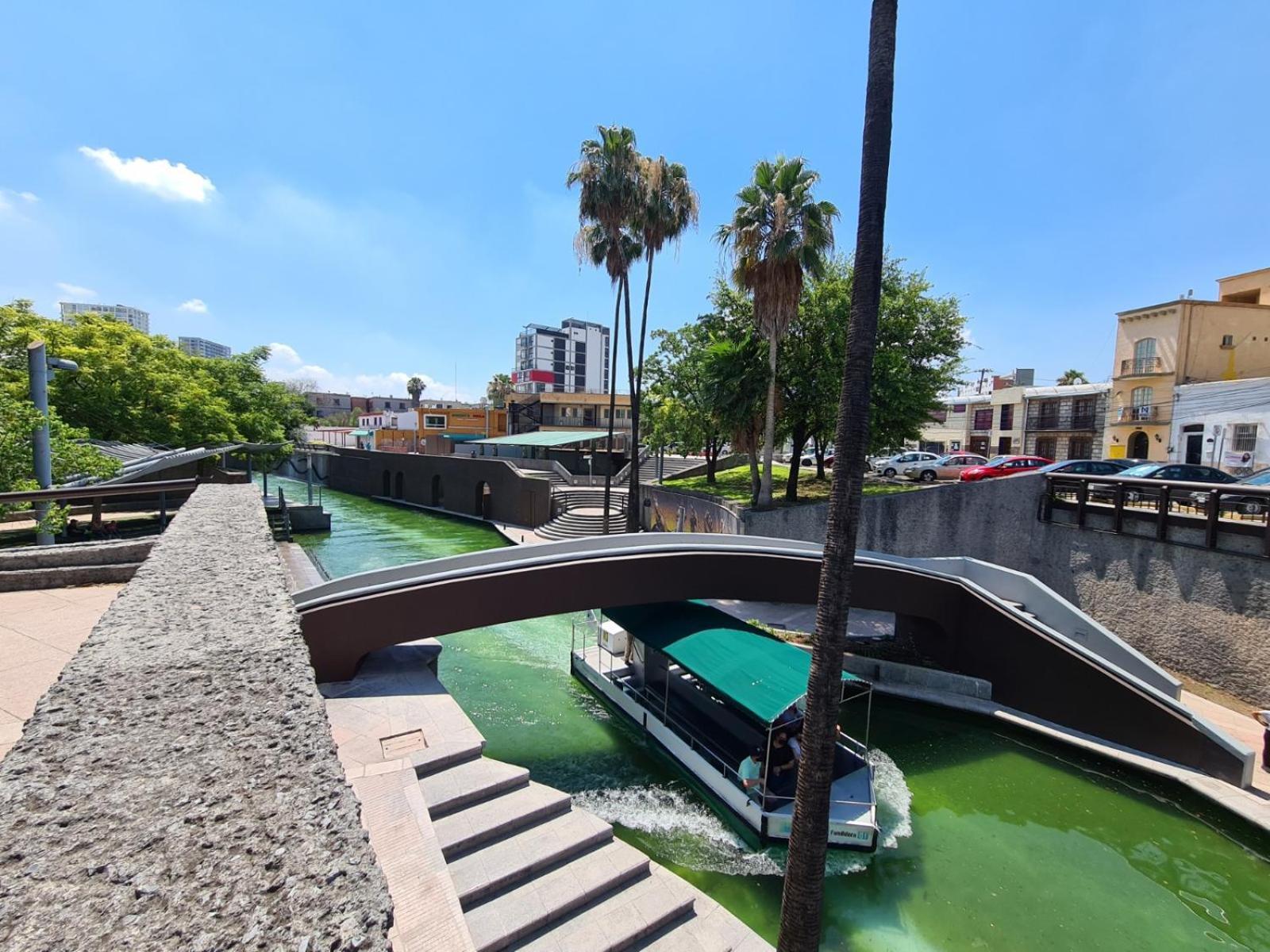 Apartamento Depto En Barrio Antiguo, Santa Lucia Y Fundidora *