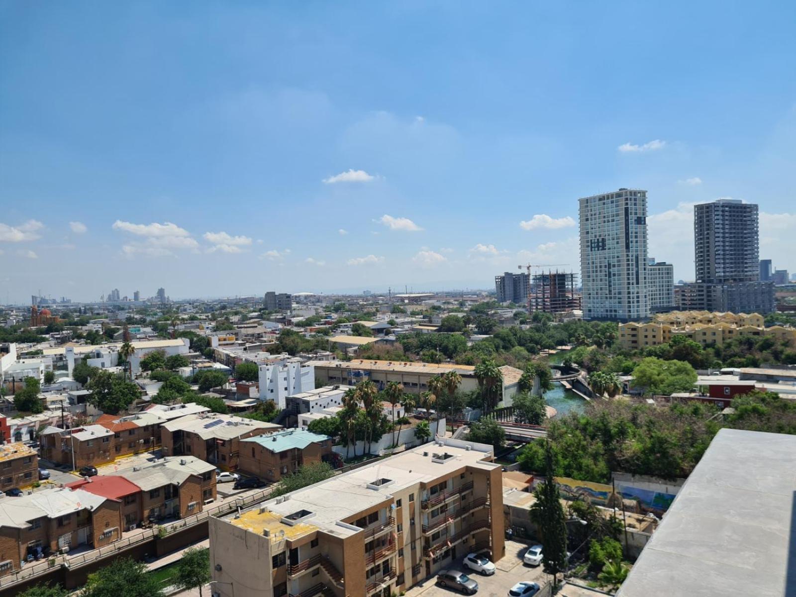 Depto En Barrio Antiguo, Santa Lucia Y Fundidora *