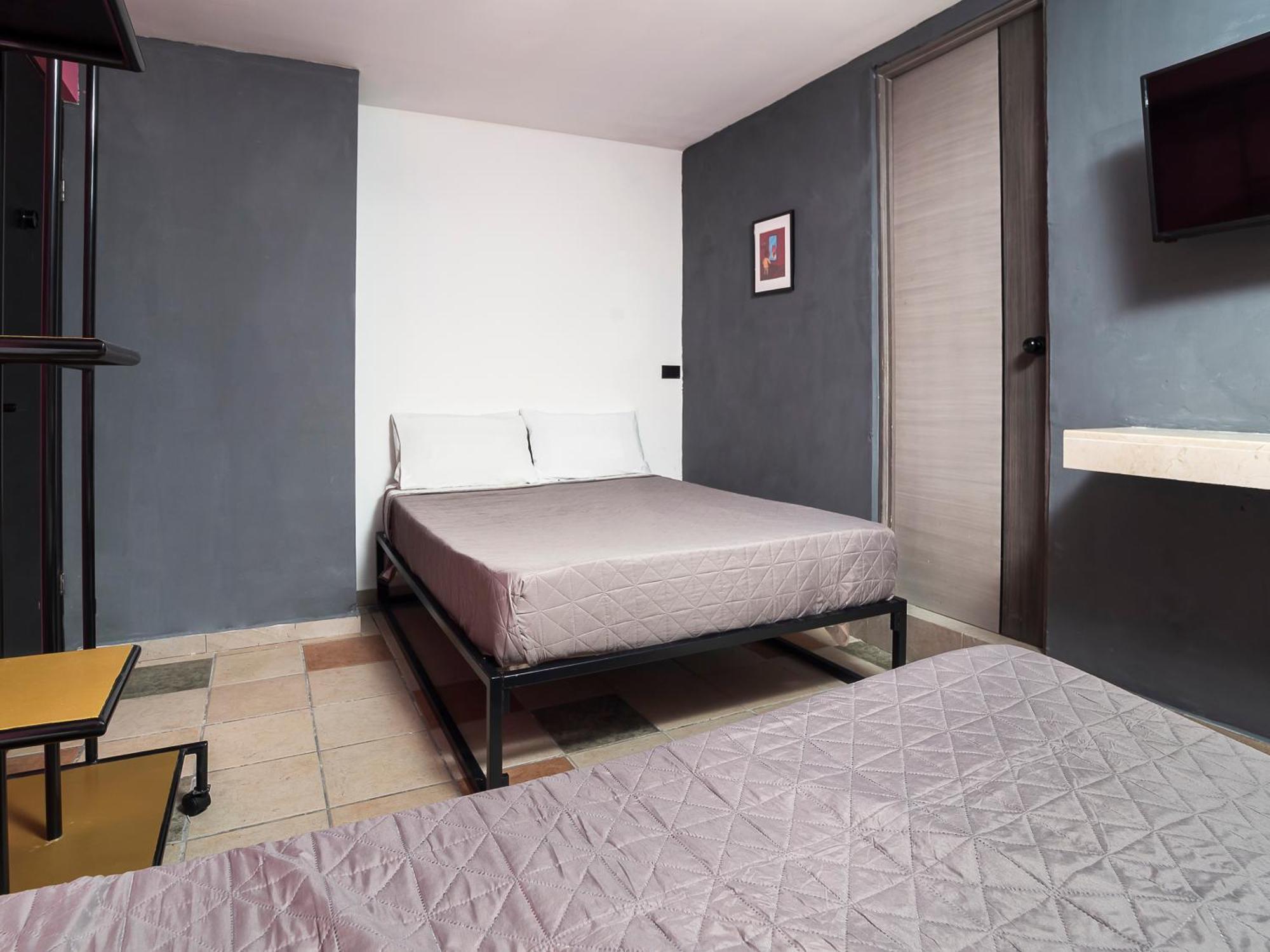 Hotel cápsula Adhoc Cintermex Monterrey