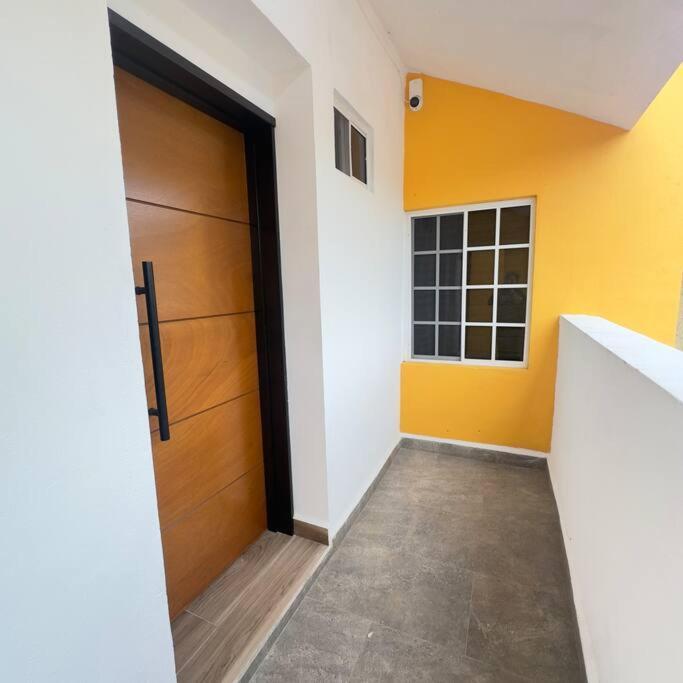 Nuevo Depa, Minisplit, Wifi Y Netflix * Monterrey