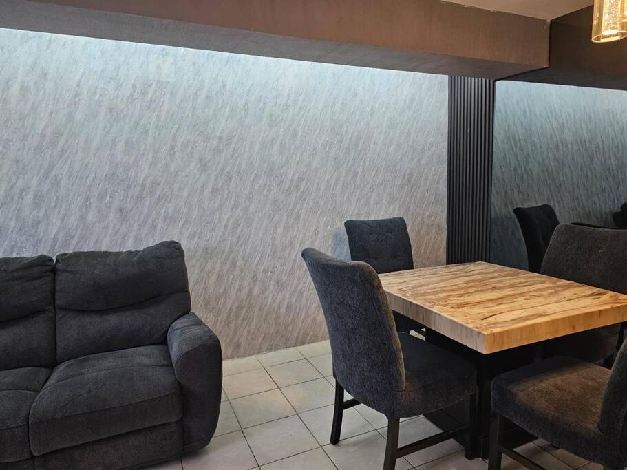 Сasa de vacaciones Casa Apodaca Cerca Del Aeropuerto *