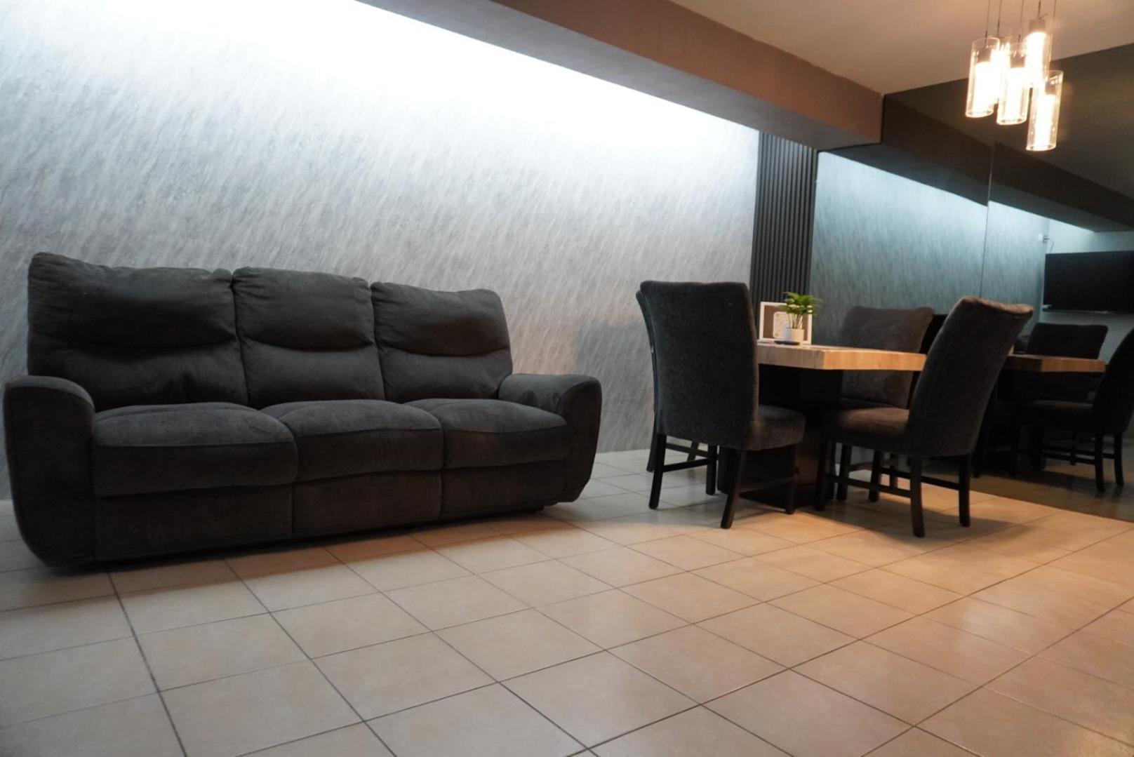 Casa Apodaca Cerca Del Aeropuerto Сasa de vacaciones