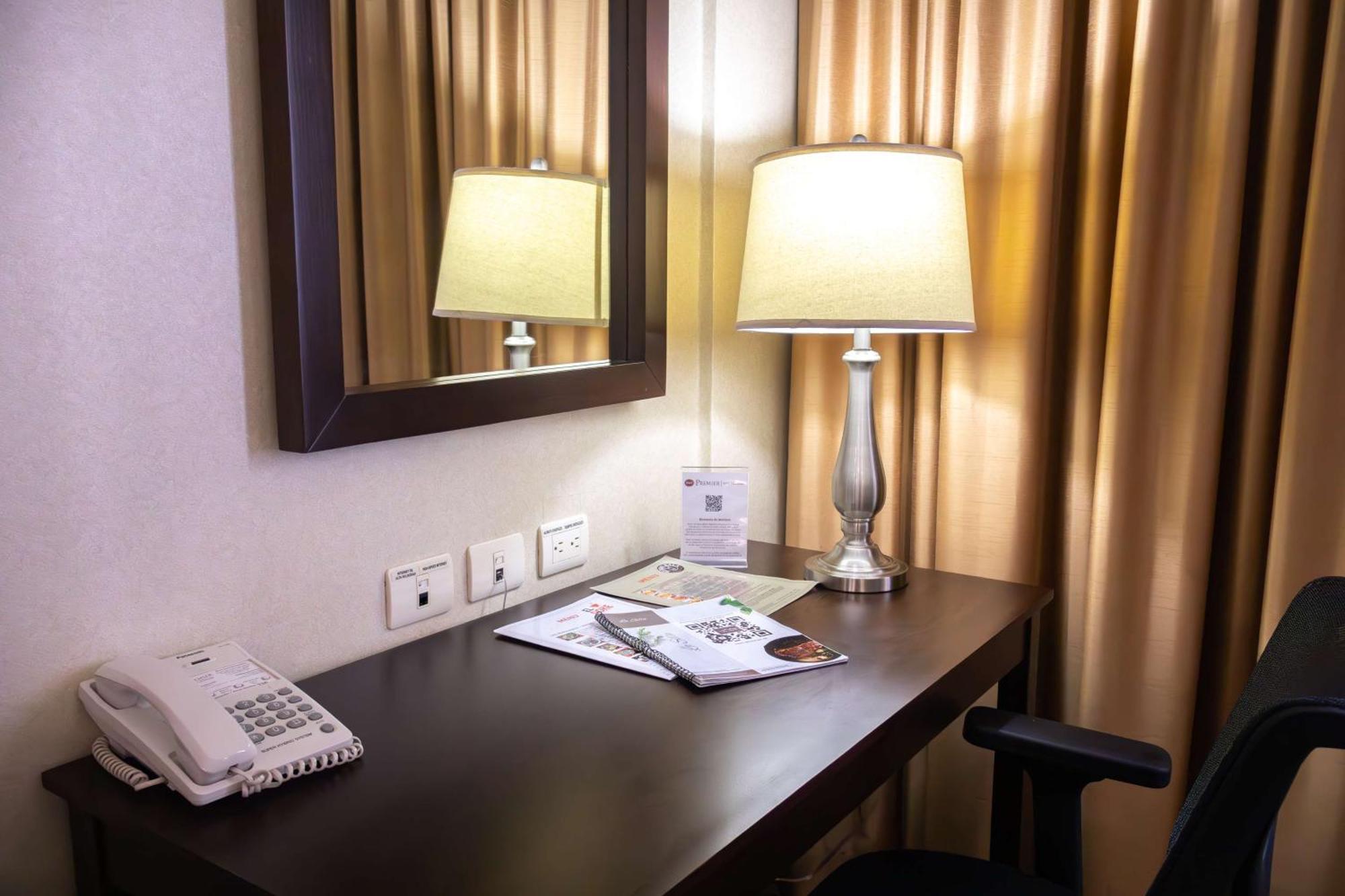 Western Premier Aeropuerto Hotel 5*