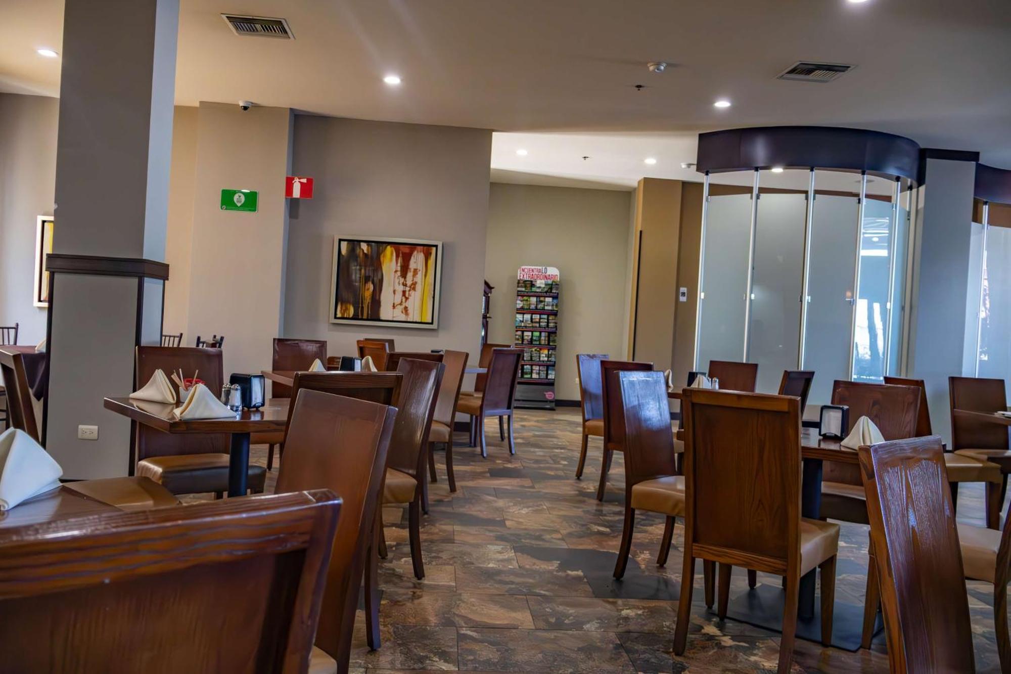 Western Premier Aeropuerto 5*