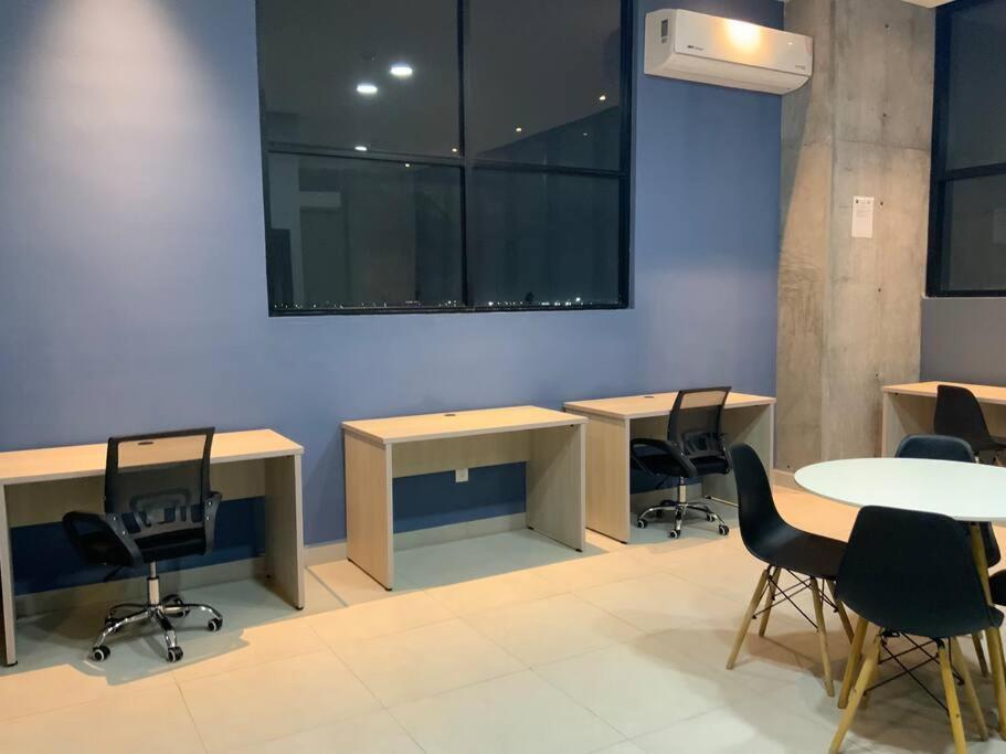 Estilo Minimalista Frente Arena Y Parque Fundidora *