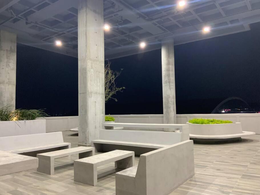 Apartment Estilo Minimalista Frente Arena Y Parque Fundidora *