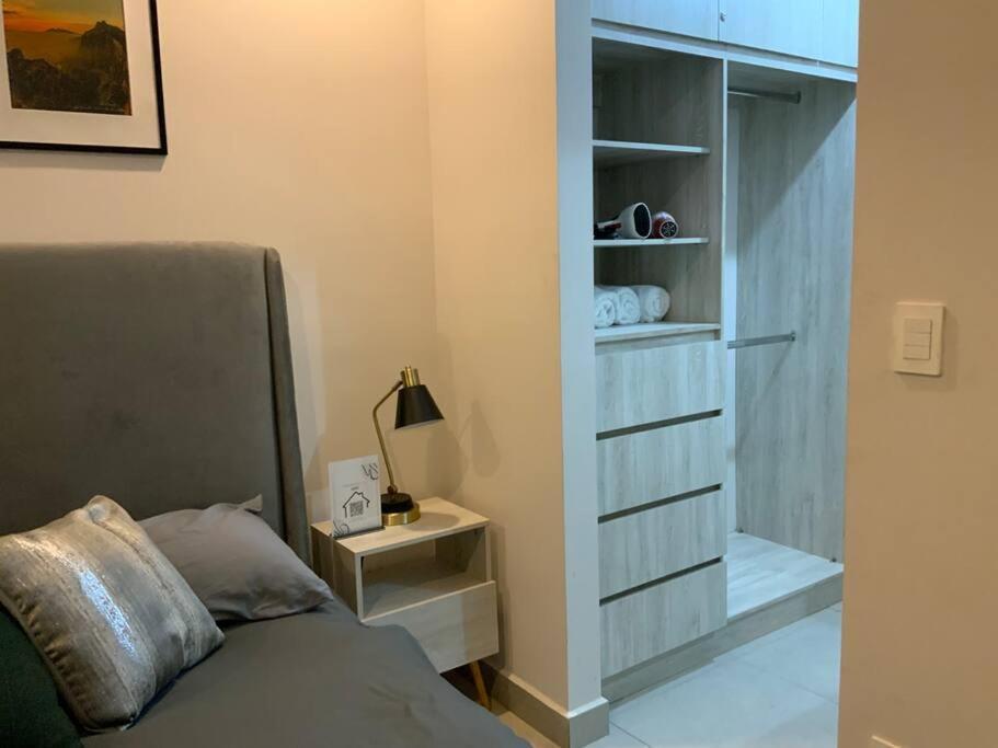 Estilo Minimalista Frente Arena Y Parque Fundidora *