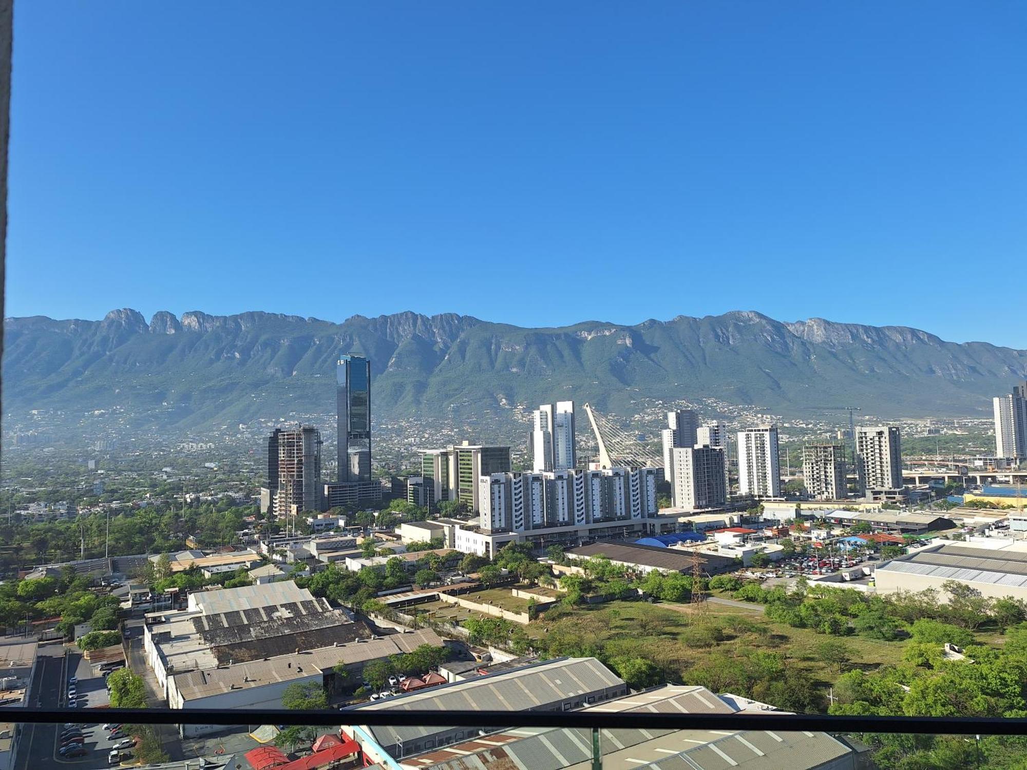 Departamento Con Gran Vista Monterrey