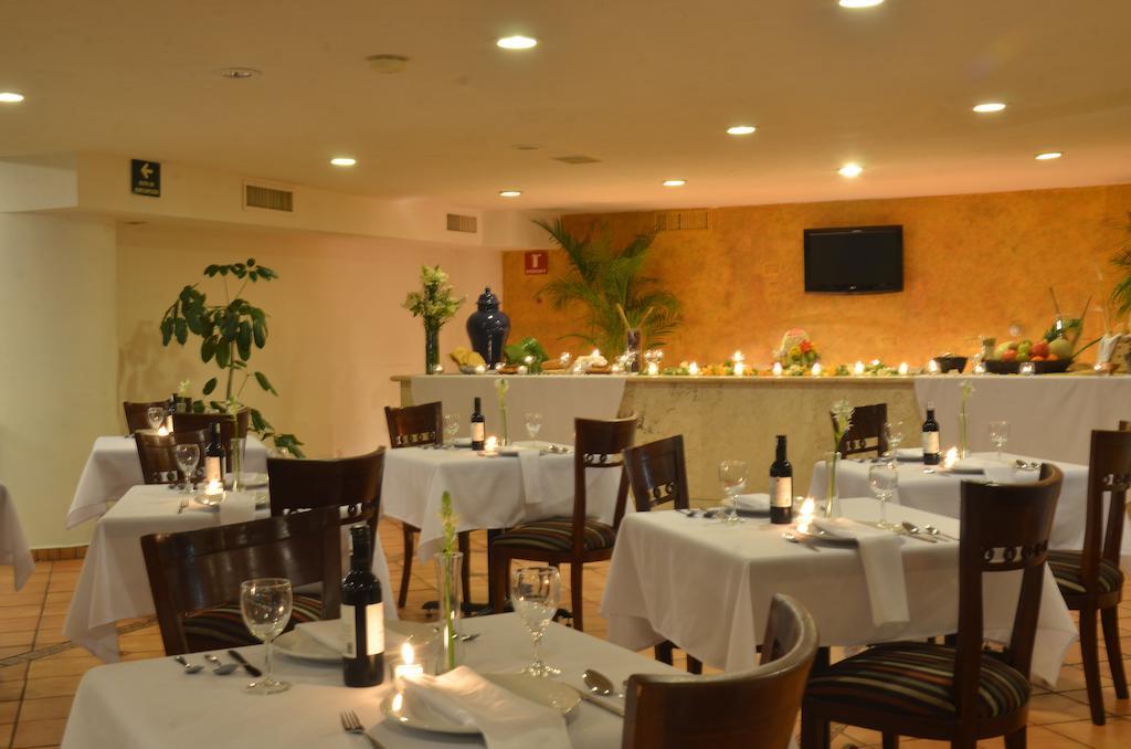 Mision Centro Historico Hotel