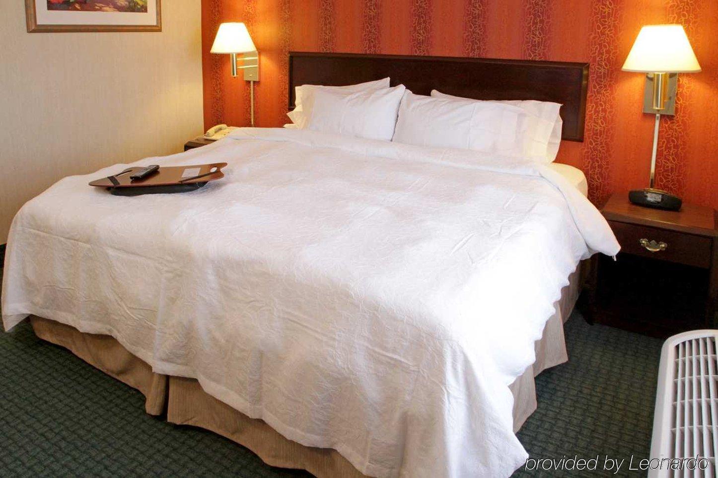 Hampton By Hilton Galerías Hotel