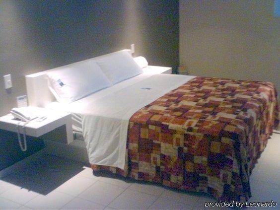 Hotel 402 3*