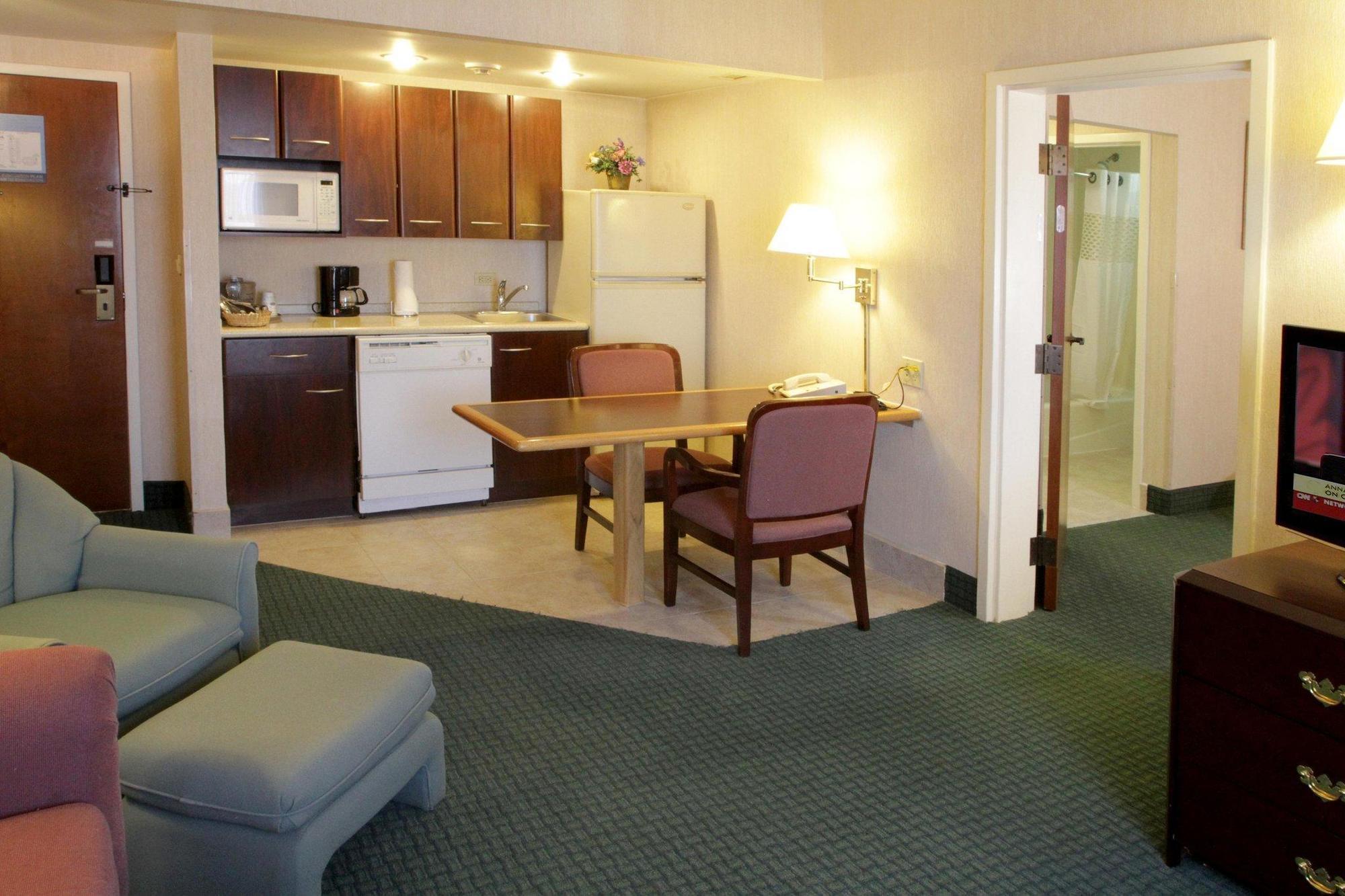 Hampton By Hilton Galerías Hotel 4*