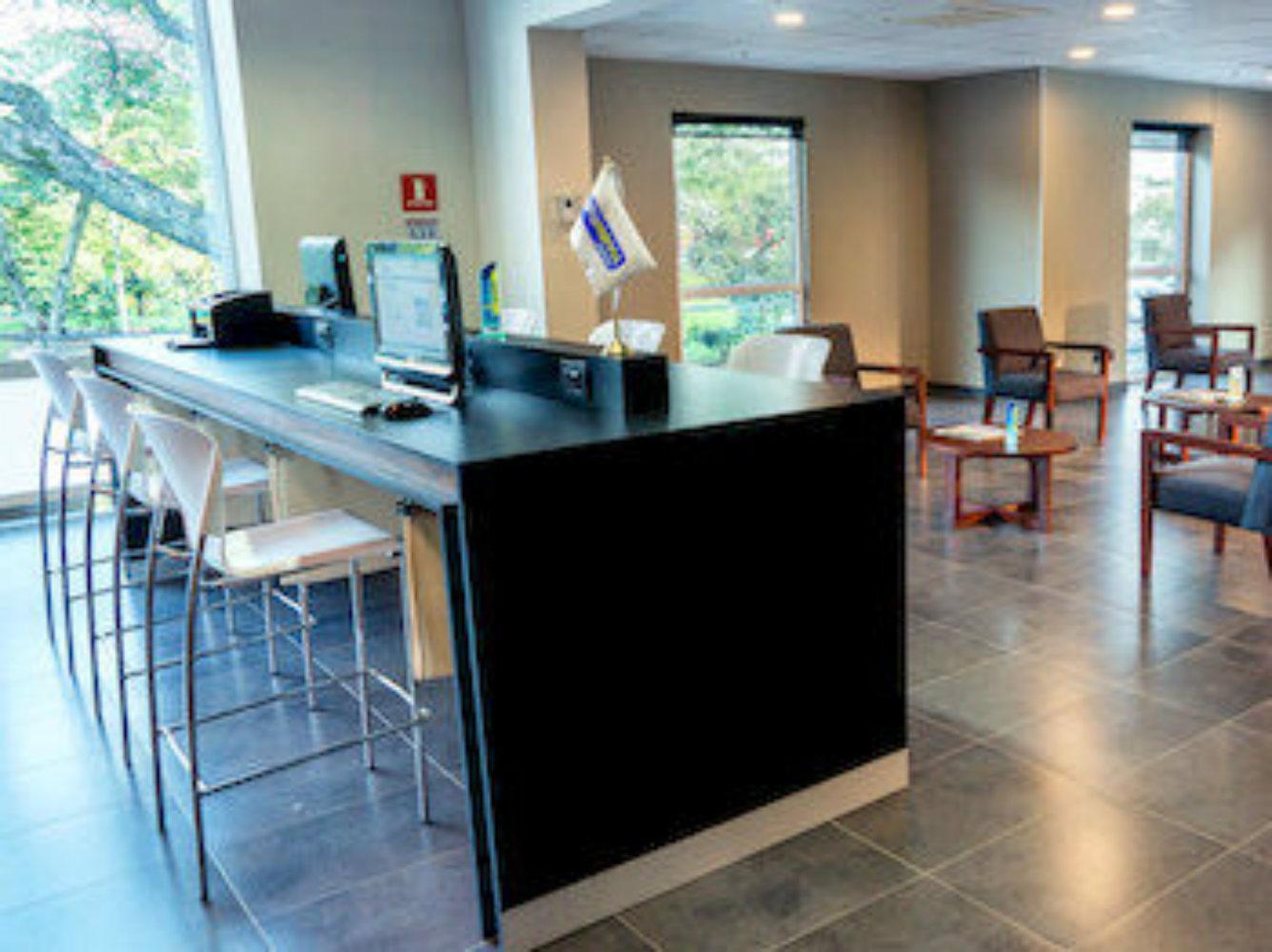Hotel Express By Marriott Nuevo Sur 4*