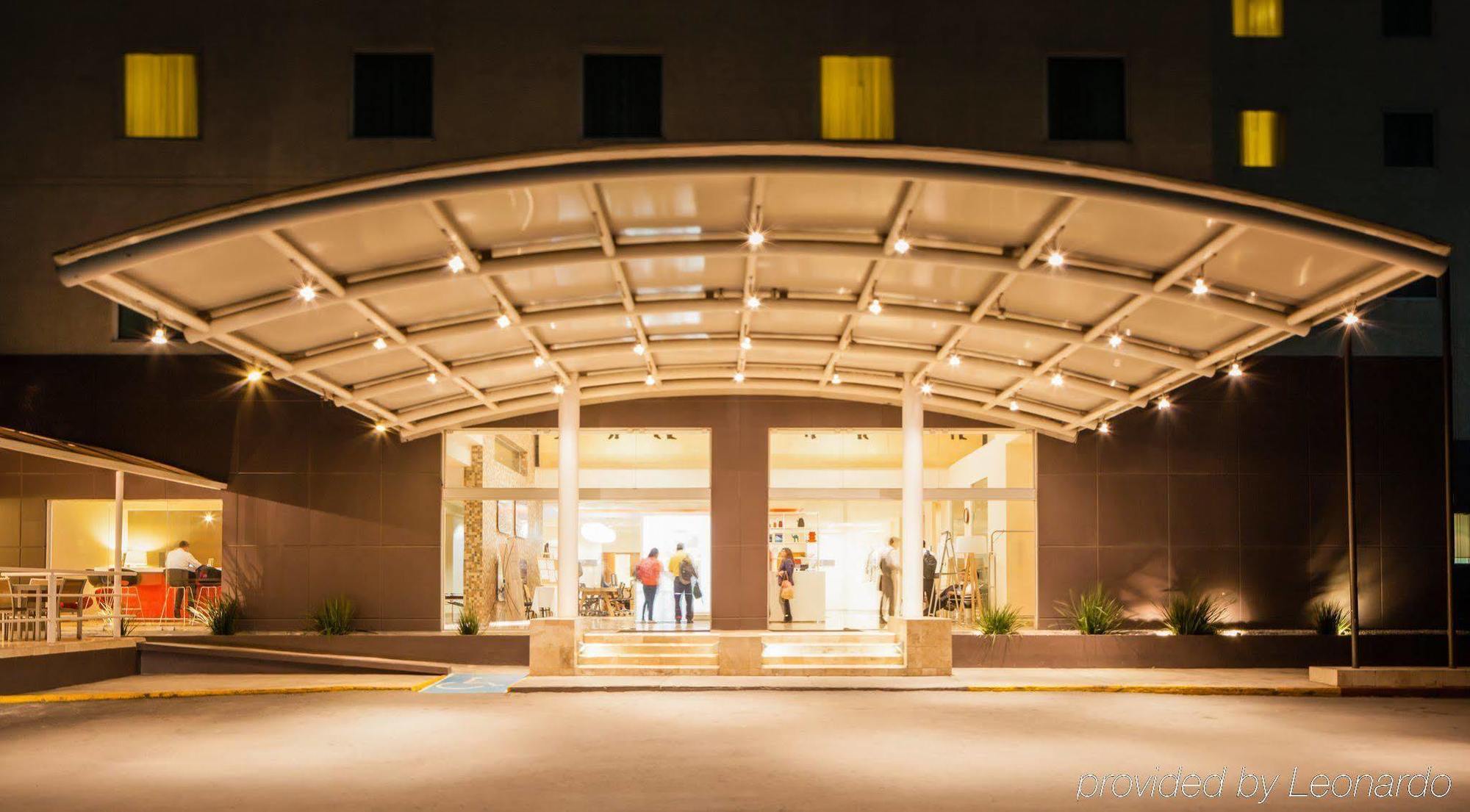 Hotel Fiesta Fundidora 4*