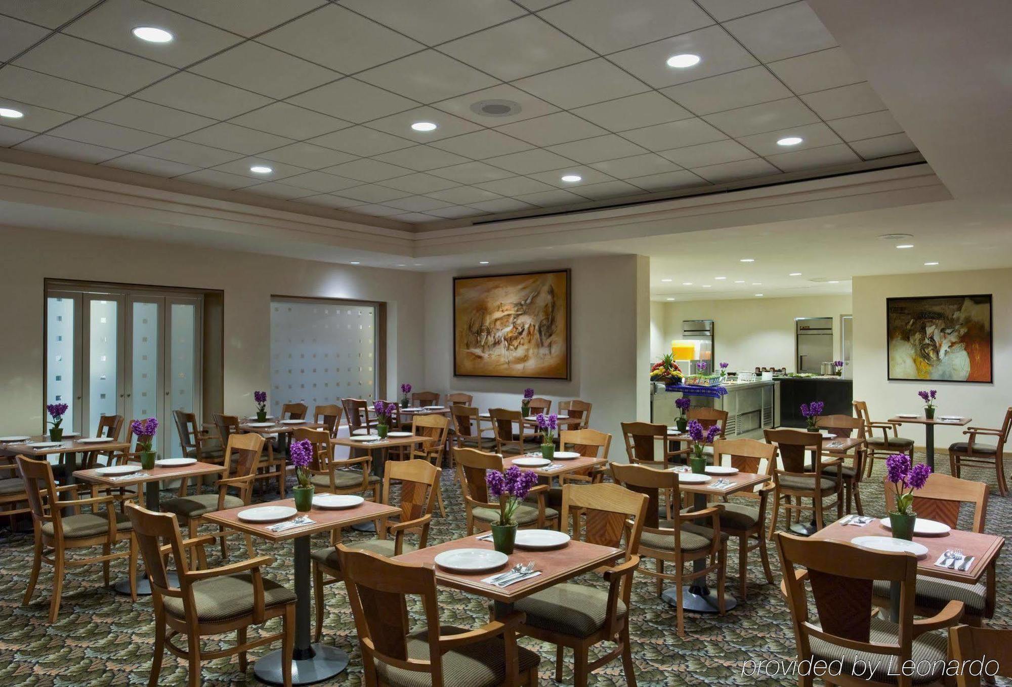 Hotel Four Points By Sheraton Galerias
