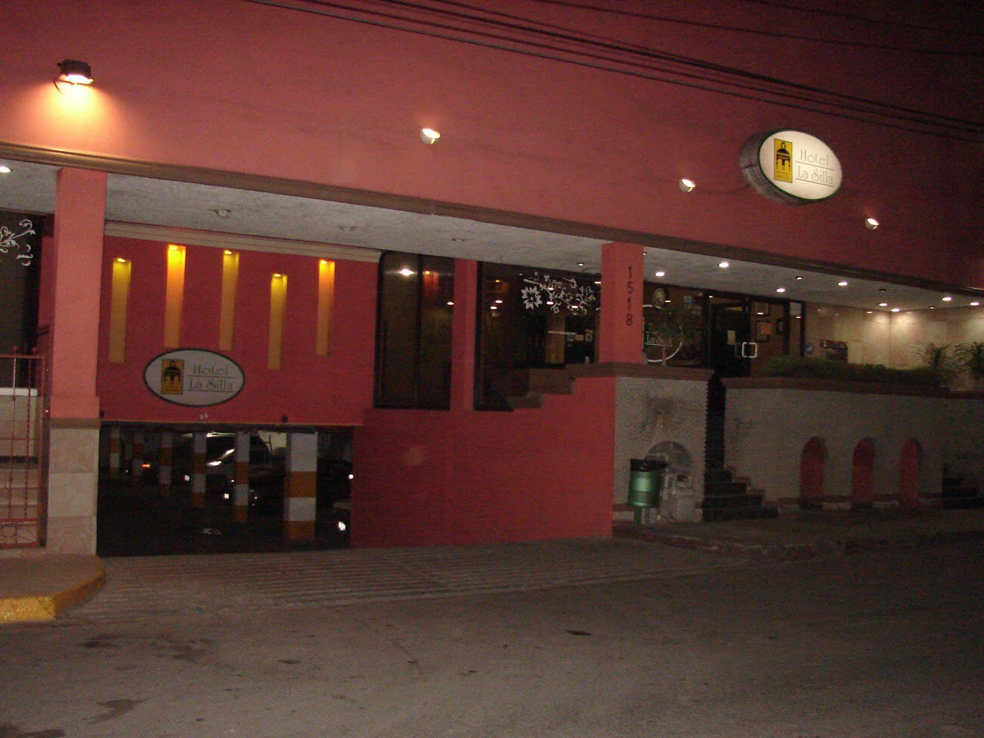 Hotel La Silla 3*