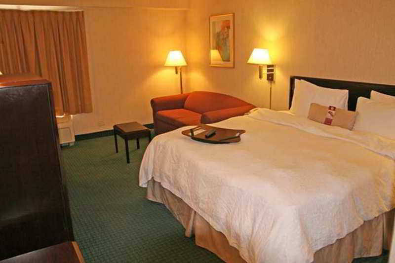 Hampton By Hilton Galerías