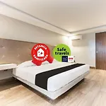 Hotel 202