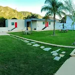 Trebol Suites # 2 / Alberca