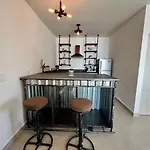 Industrial Stylish 3-Br. Apartment & City Views In Front Of Parque Fundidora & Arena Mty