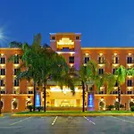 Holiday Inn Express Monterrey Galerias-San Jeronimo, an IHG Hotel