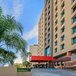 La Quinta by Wyndham Monterrey Centro