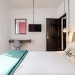 Adhoc Boutique Barrio Antiguo