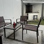 Cuarto En Casa Compartida