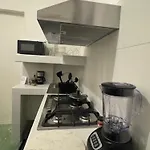 Habitacion Con Dos Camas Y Servicios