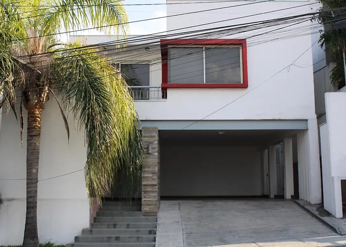 Casa Amplia En Monterrey
