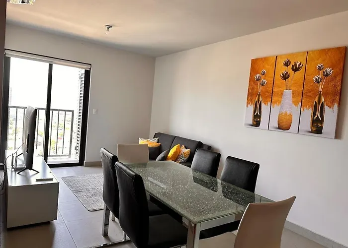 Walking Distance From Macroplaza And Parque Fundidora Best For Work And Leisure! In The Vibrant Monterrey\'S Downtown