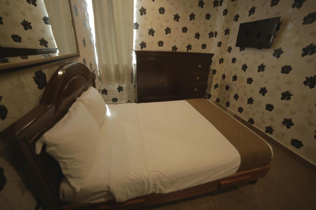 Capital Oel Regio Hotel 2*