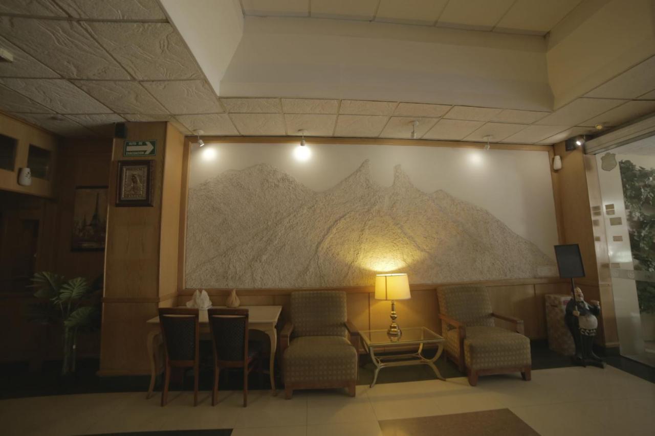 Hotel Capital Oel Regio 2*