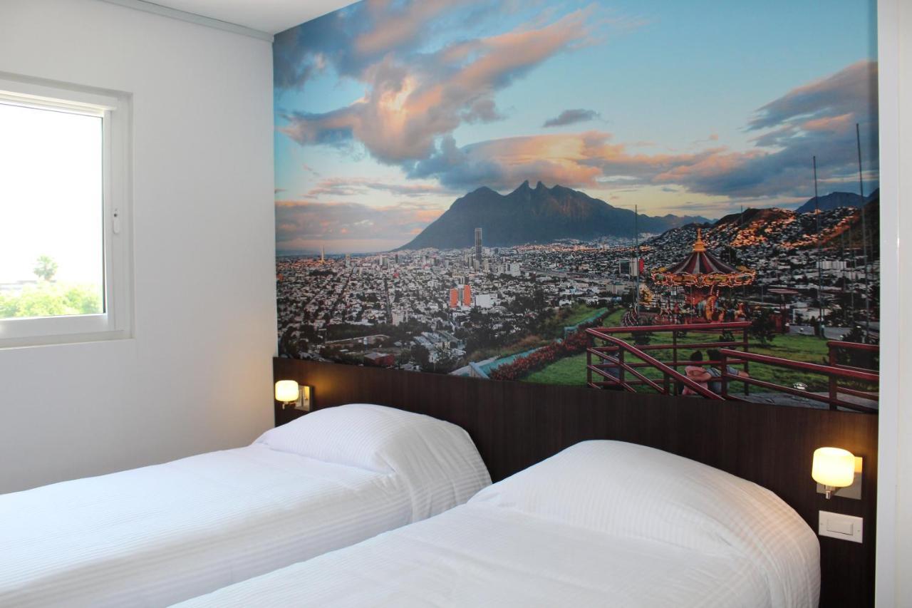 Hotel cápsula Hi! Fundidora-cintermex