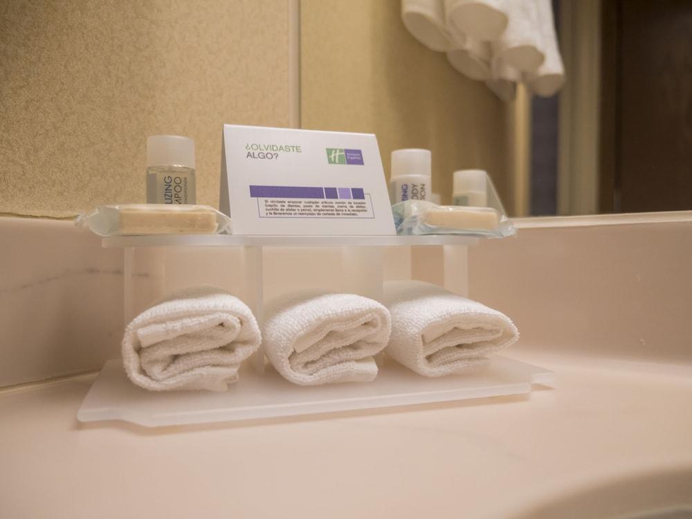 Hotel Express - - Tecnologico By Ihg