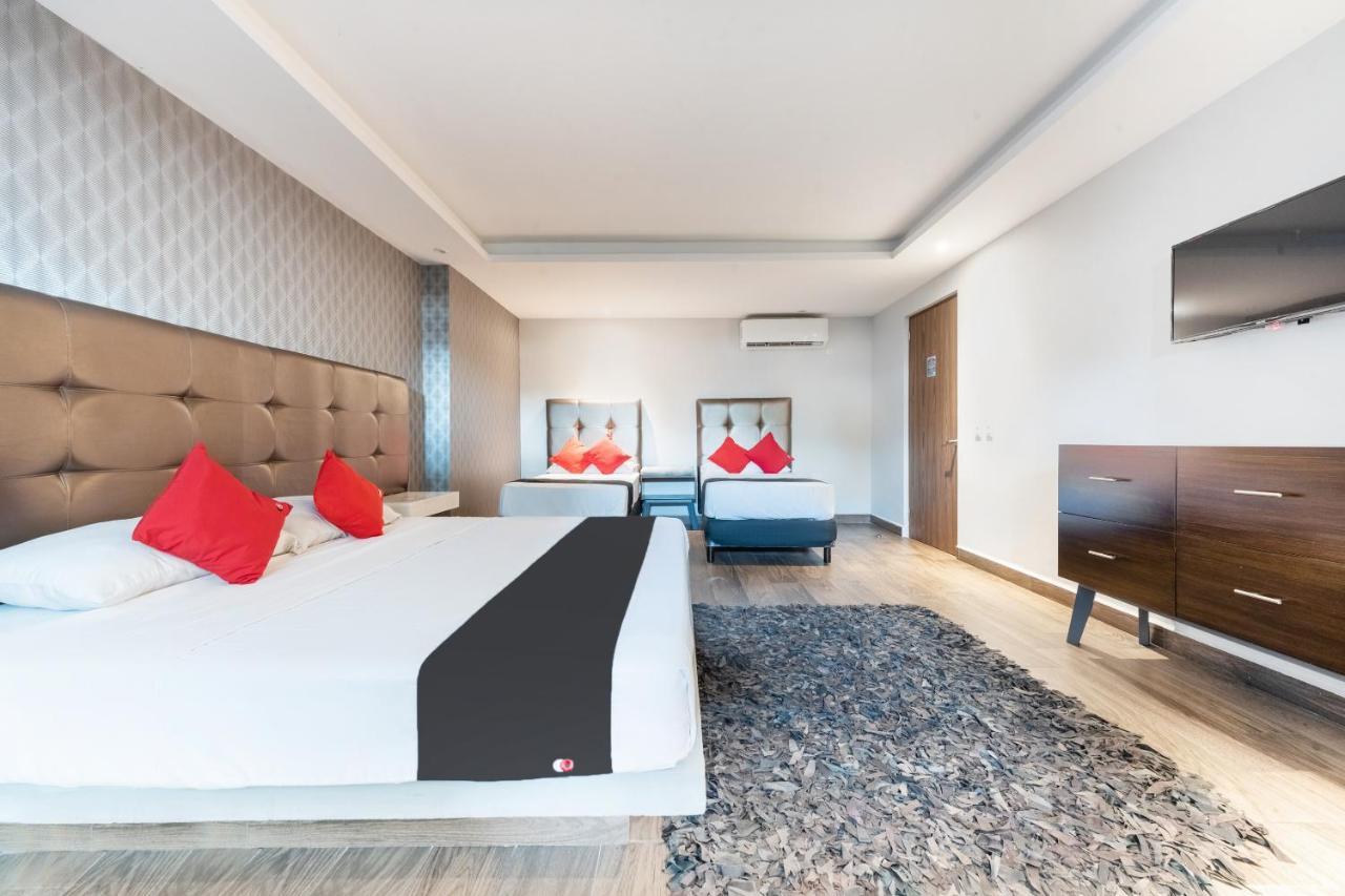 Hotel 202 Monterrey