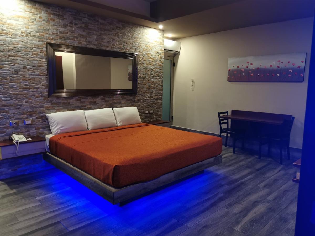 Plaza Arteaga Hotel 2*