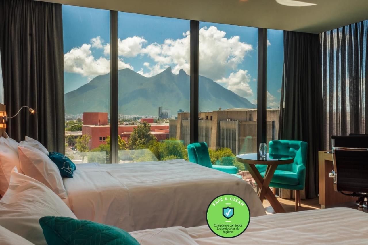 Kavia Hotel 4*