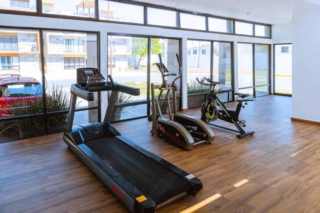 Cómodo Acogedor Apt. 1er Piso A 8min De Fundidora * Monterrey