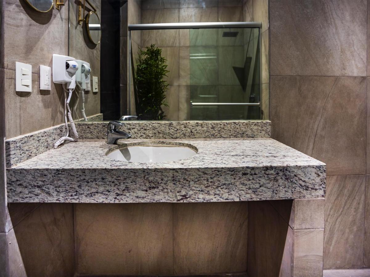 Boutique De Firma Hotel Monterrey