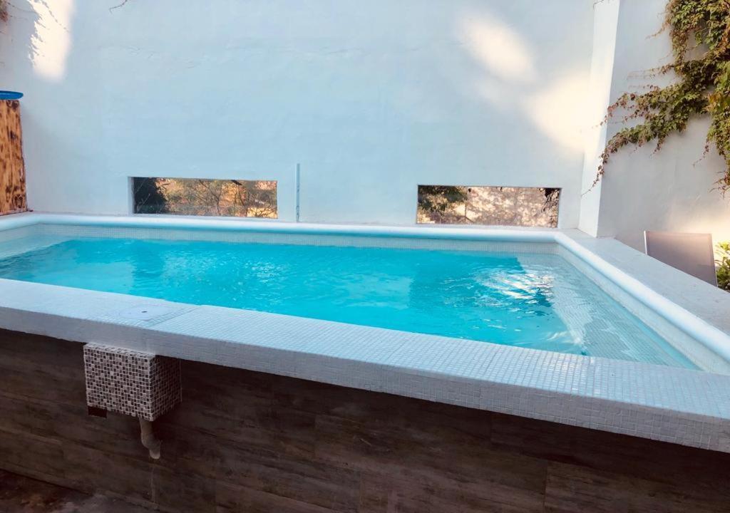 Hotel Mina *