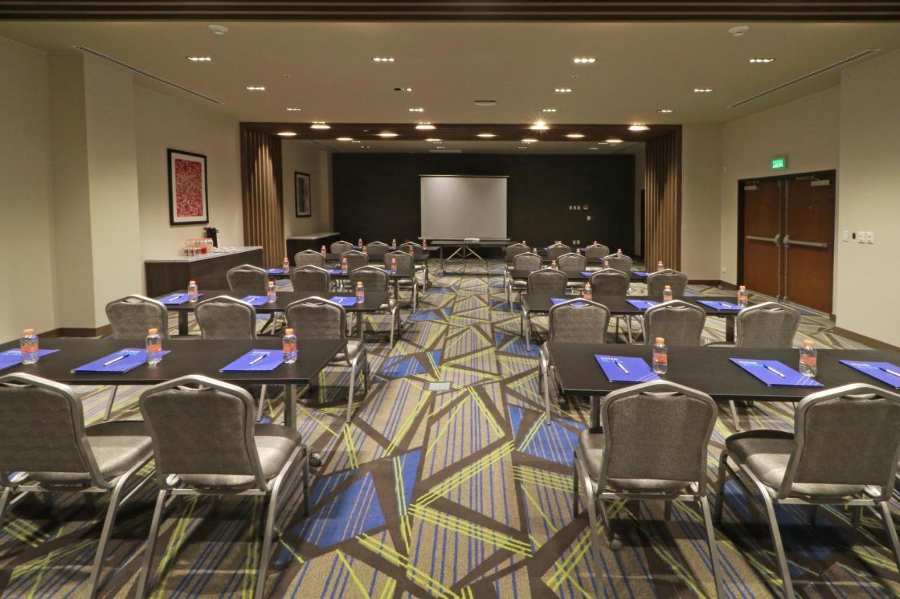 Hotel Express - - Fundidora, An Ihg Monterrey