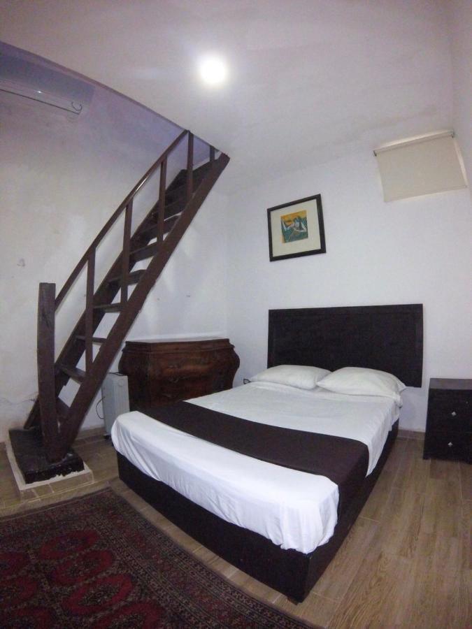 Casa Lucia Hotel *